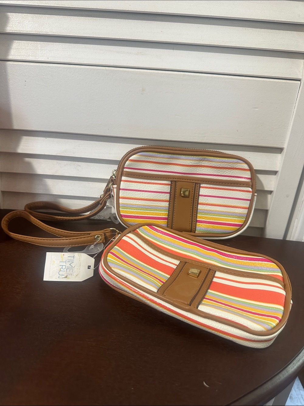 Set Striped Multicolor Crossbody Bag with Tan Trim